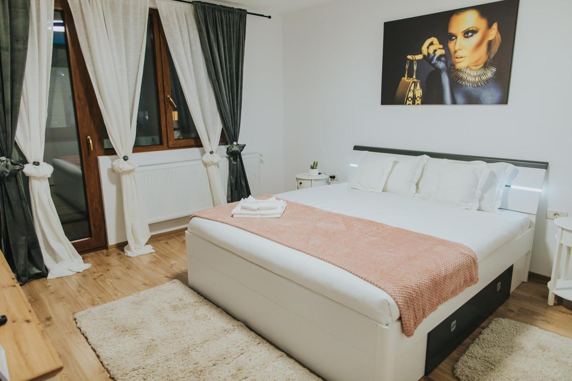 Alessandra-Aparthotel Piatra Neamţ Exterior foto